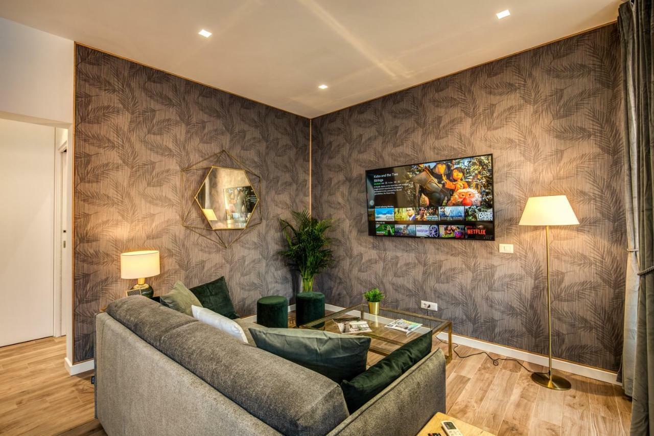 Lovely Rome Apartments - Historic City Center Zewnętrze zdjęcie
