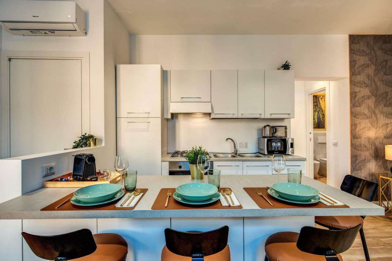 Lovely Rome Apartments - Historic City Center Zewnętrze zdjęcie