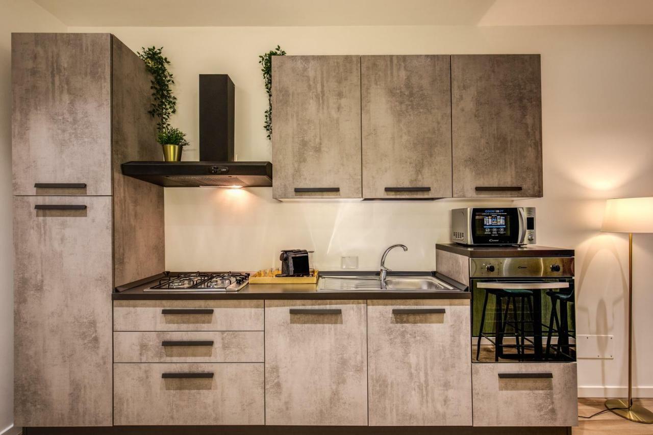Lovely Rome Apartments - Historic City Center Zewnętrze zdjęcie
