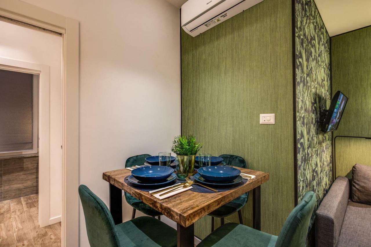 Lovely Rome Apartments - Historic City Center Zewnętrze zdjęcie
