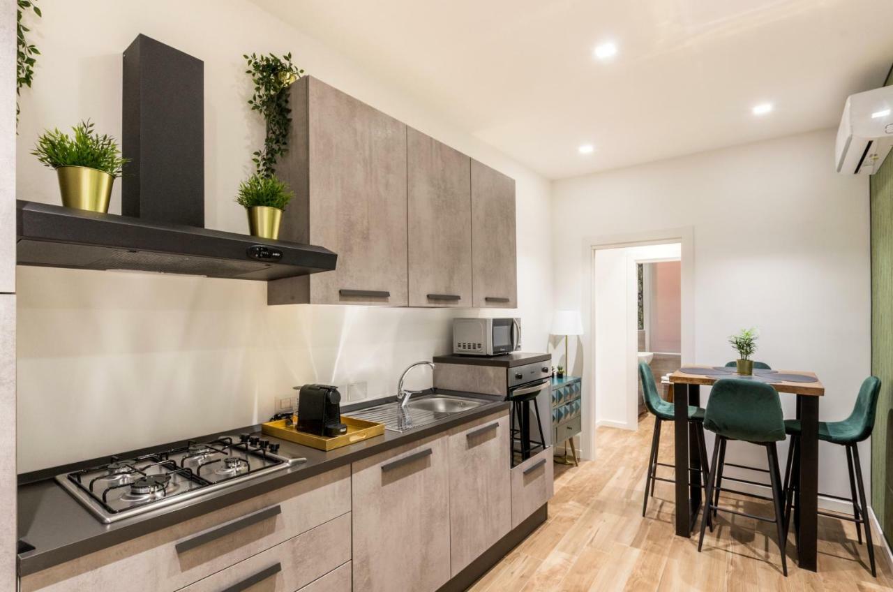 Lovely Rome Apartments - Historic City Center Zewnętrze zdjęcie
